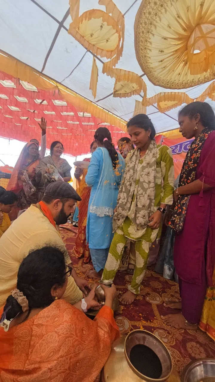 विराट हिंदू सम्मेलन में 140 लोगों की हुई सनातन धर्म में घर वापसी