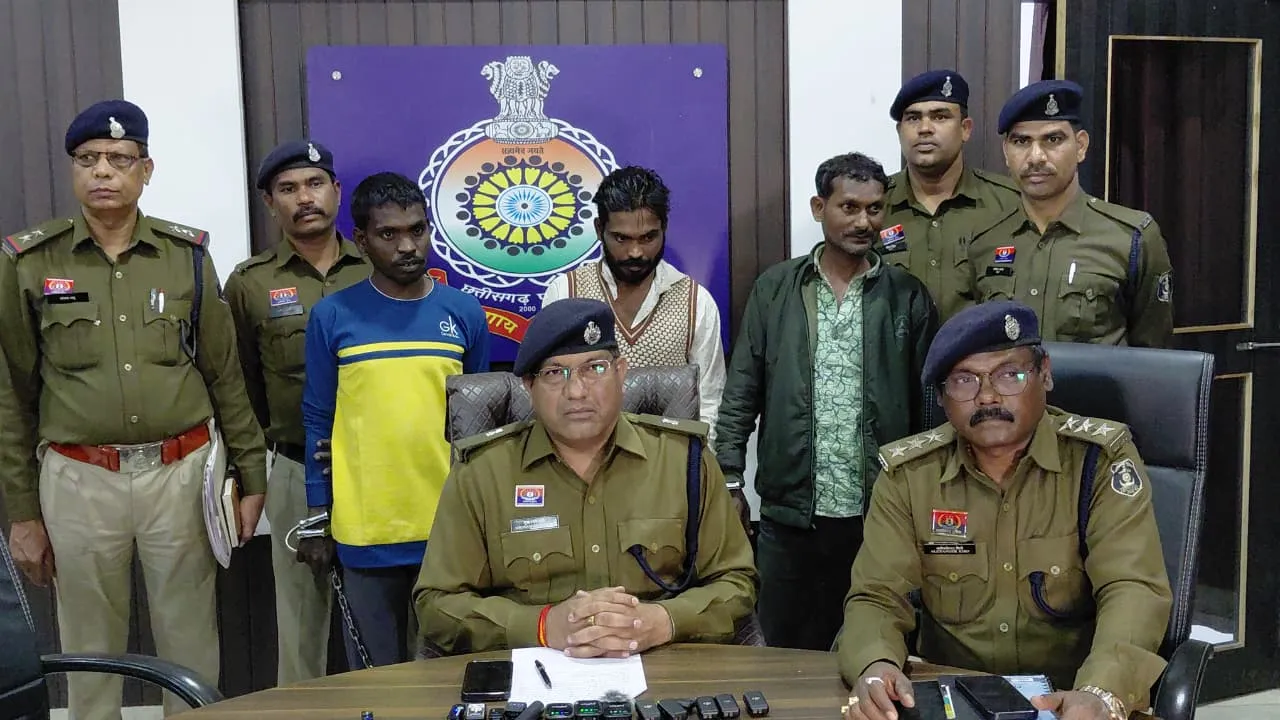 लिव-इन पार्टनर की हत्या कर बोरे में भर के फेंकी लाश, 3 आरोपी गिरफ्तार