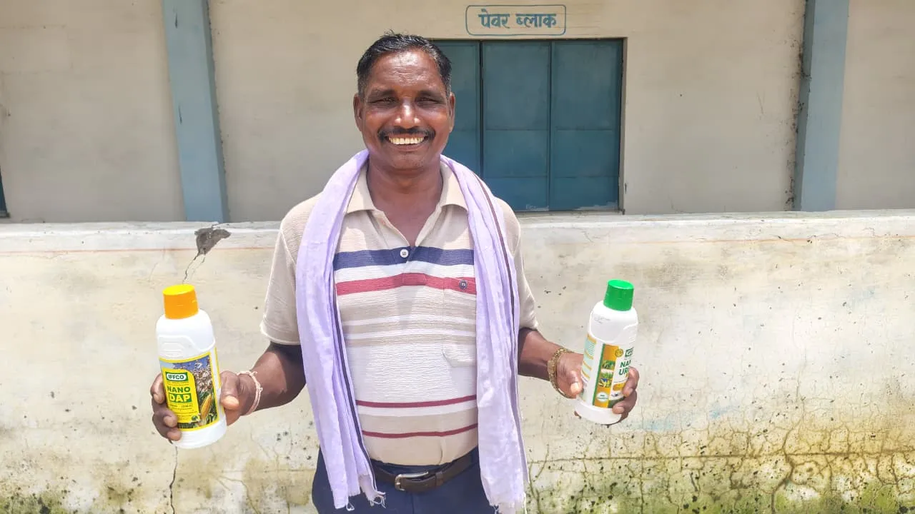 पड़ोसी किसानों की फसल देख बदला फैसला, समयलाल ने अपनाया नैनो यूरिया-डीएपी